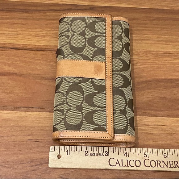 COACH Signature Jacquard Brown Canvas on Natural Leather Continental Wallet - Picture 7 of 14